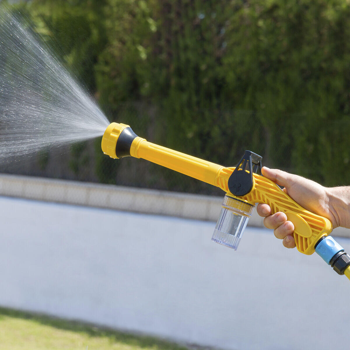 💦 Pistola de Agua a Presión 8 en 1 con Depósito